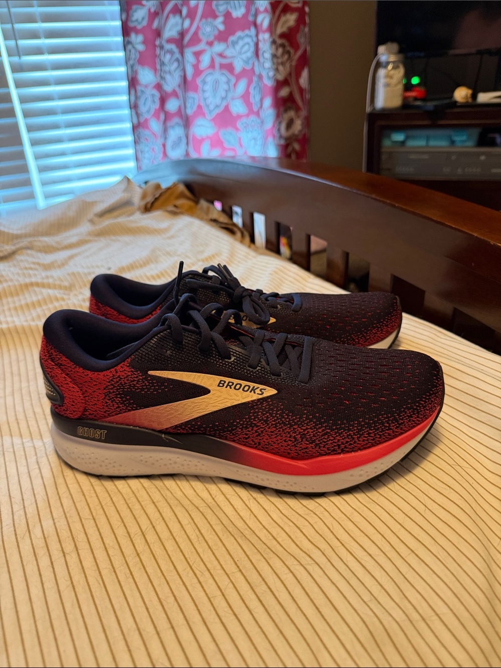 Brooks Women’s Black & Red Running Sneakers with Gold Logo